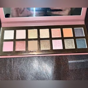 *Brand New* Mally “Best Dressed Lids” eyeshadow palette